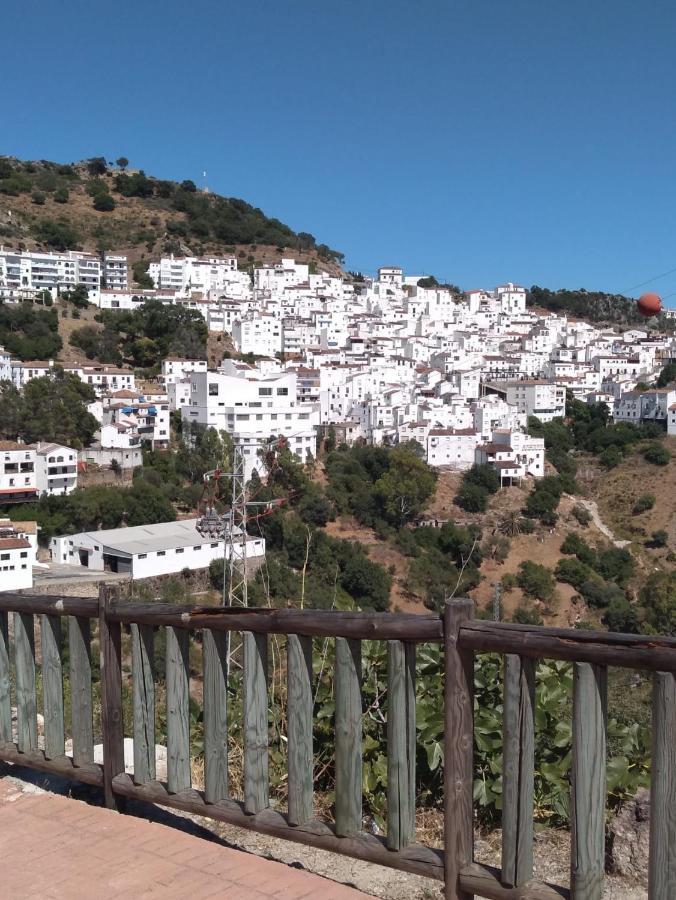 Duquesa 5210 Beach Side Paradise Castillo de Sabinillas Exterior photo